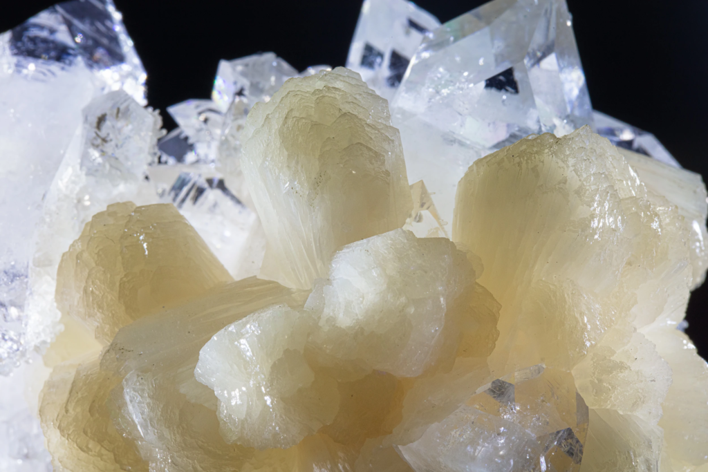 Full cluster of cream stilbite and clear apophyllite from India.