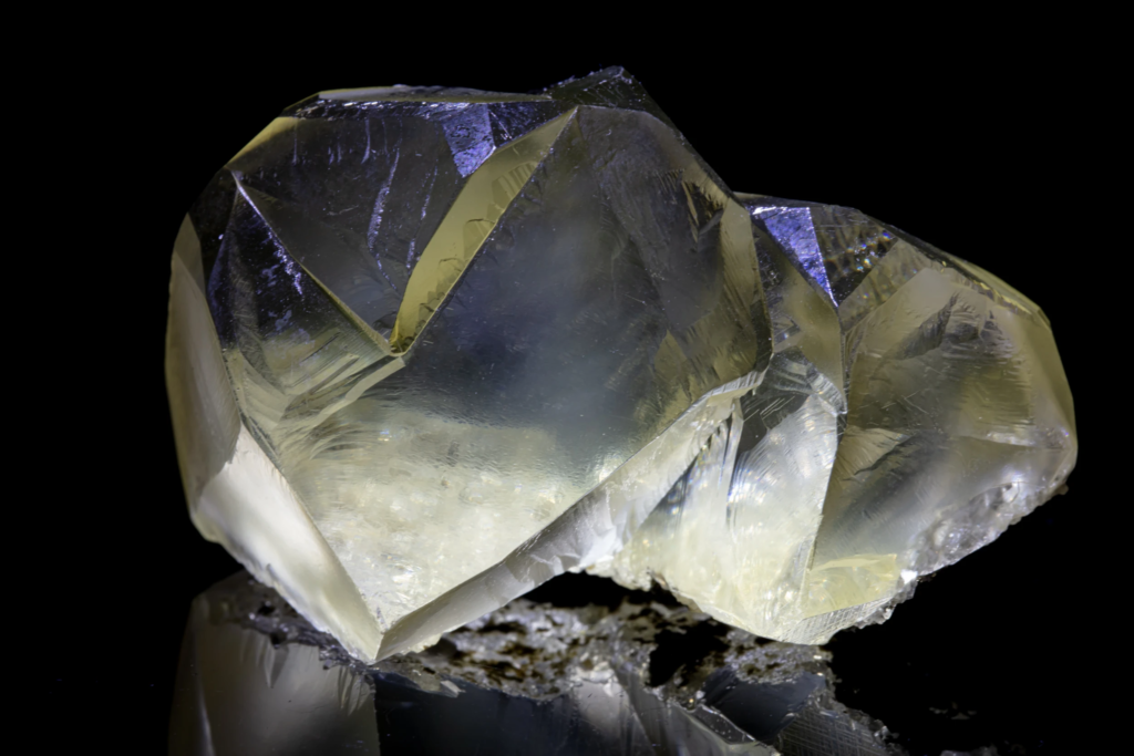 Calcite (twinned)