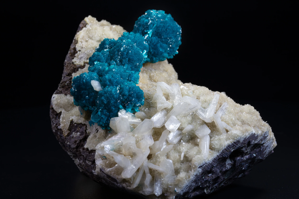 Cavansite on Stilbite