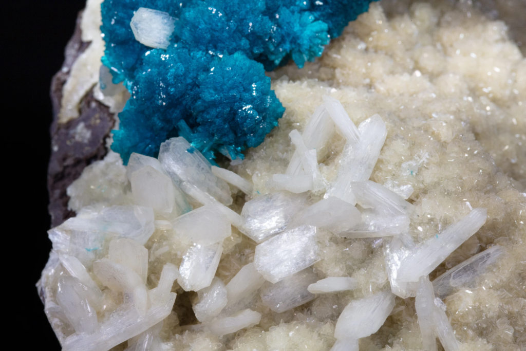 Cavansite on Stilbite