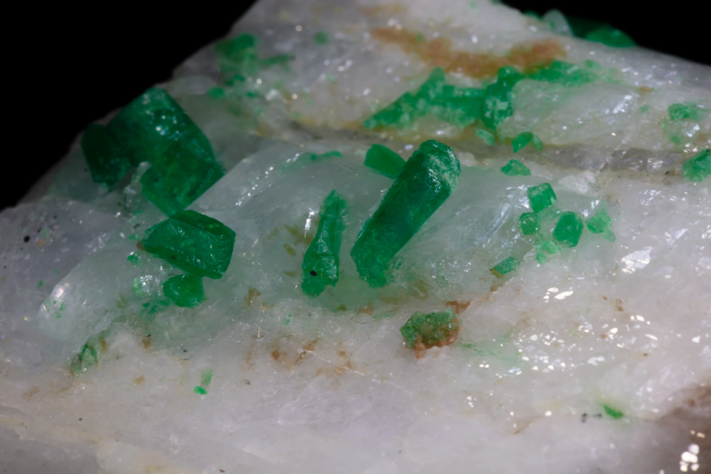 Emerald on Calcite
