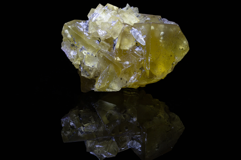 Fluorite with Calcite and Barite inclusion