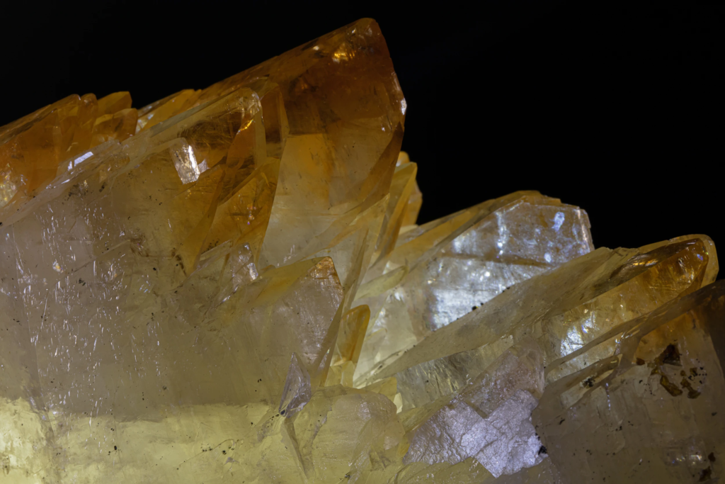 Sphalerite on Calcite