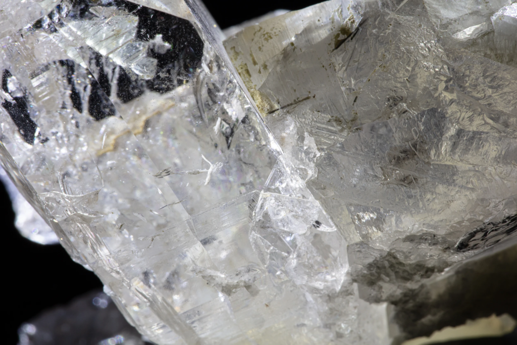 Topaz on Quarz