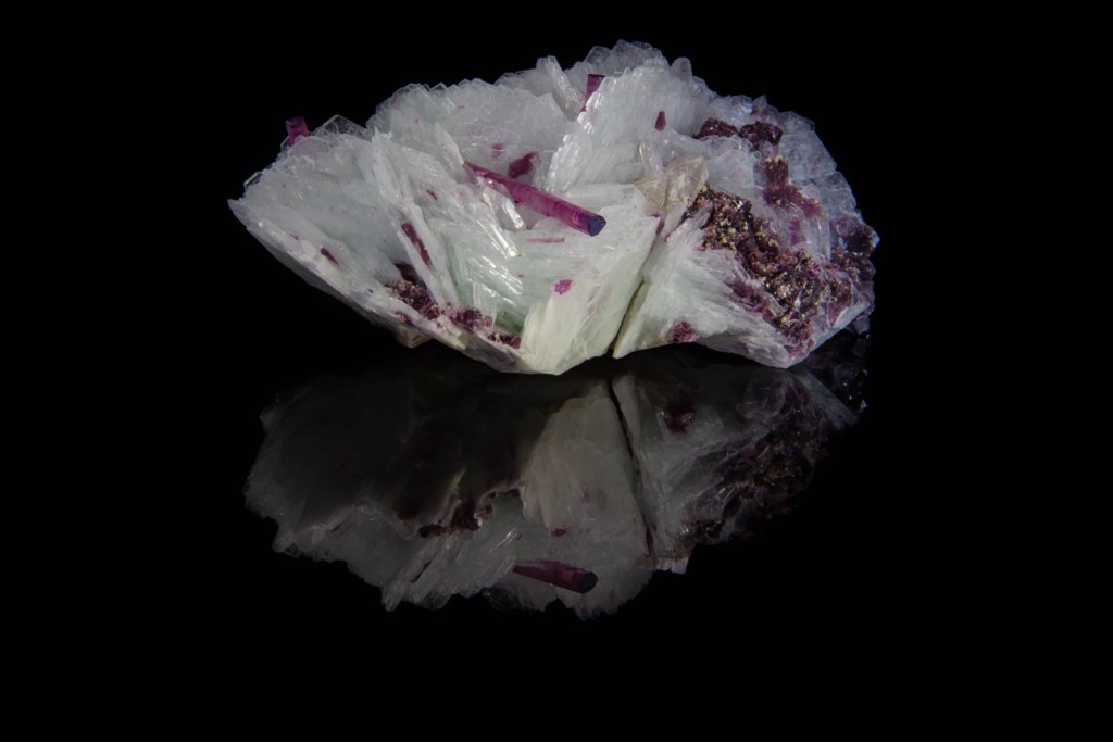 Tourmaline & Cleavelandite