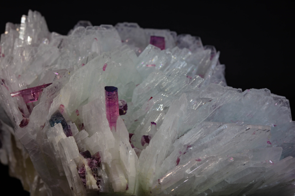 Tourmaline & Cleavelandite