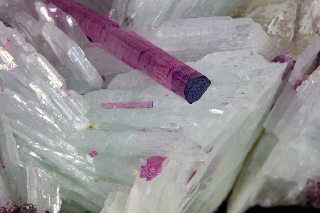 Tourmaline & Cleavelandite