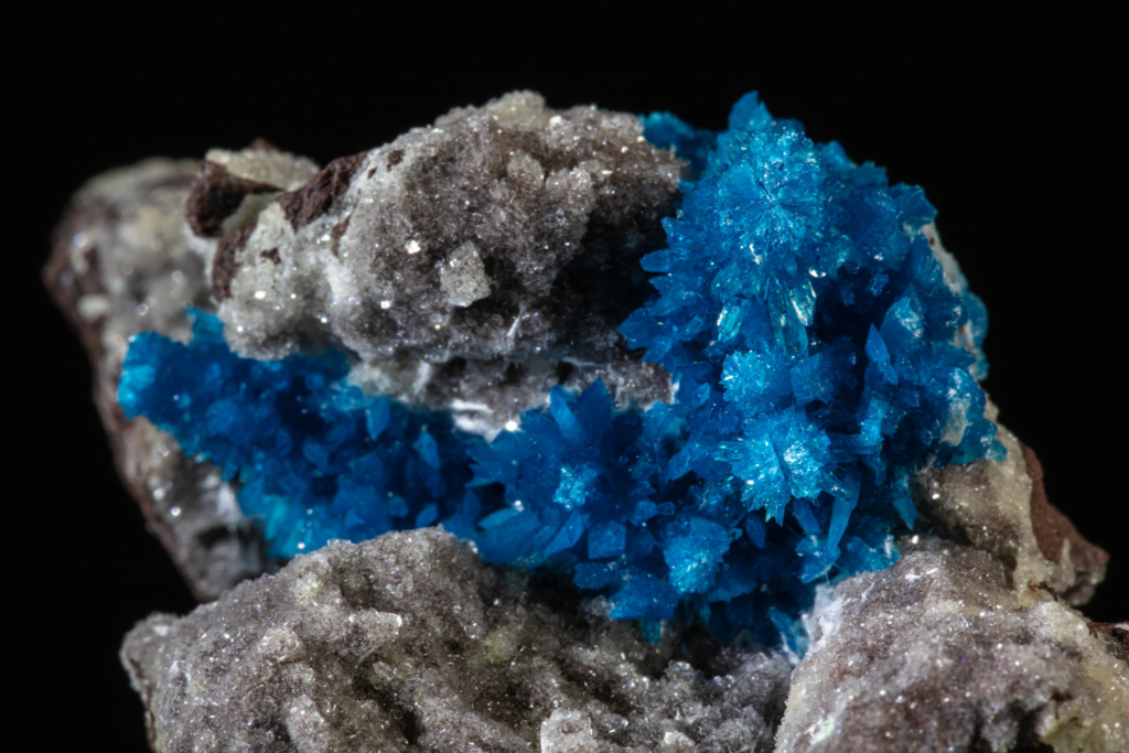 Pentagonite