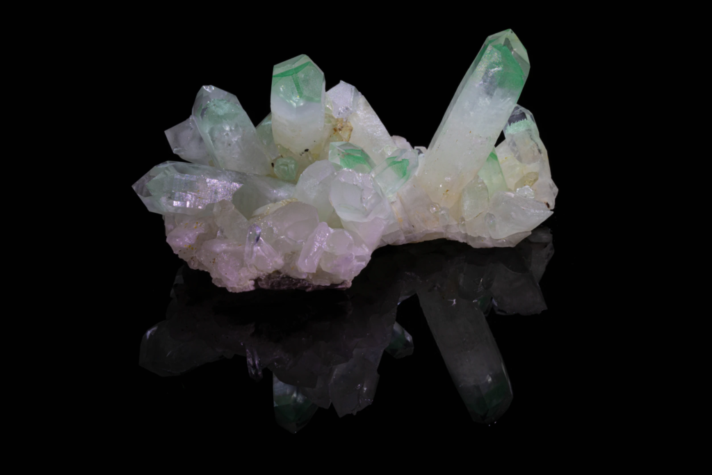 Quartz with Fuchsite Phantoms