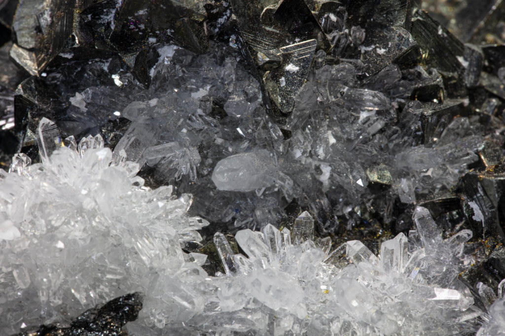 Tetrahedrite with Chalcopyrite